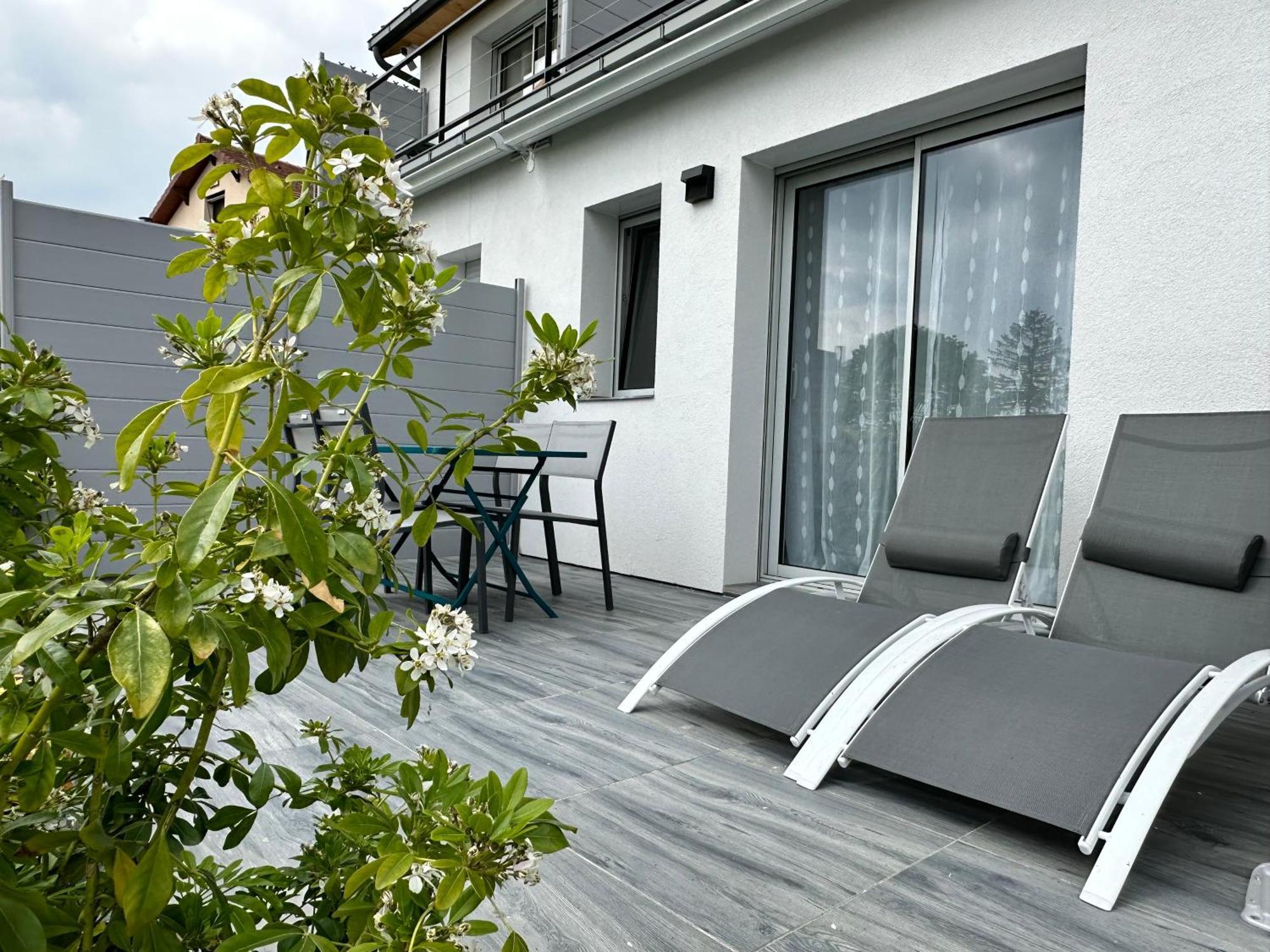 La Villa Perchee Calme, Sauna, Parking Prive Saint-Prix  Exterior photo