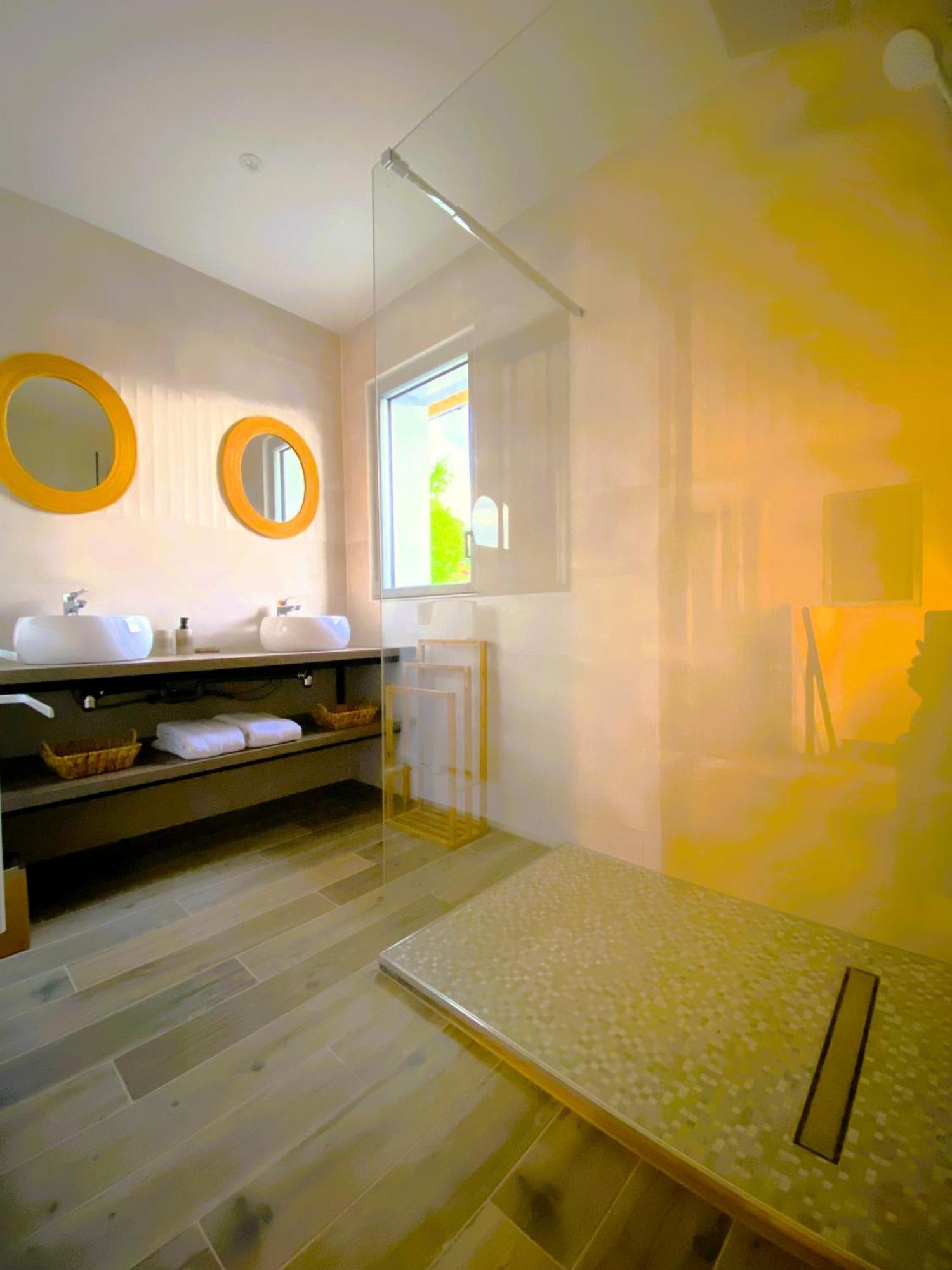 La Villa Perchee Calme, Sauna, Parking Prive Saint-Prix  Exterior photo