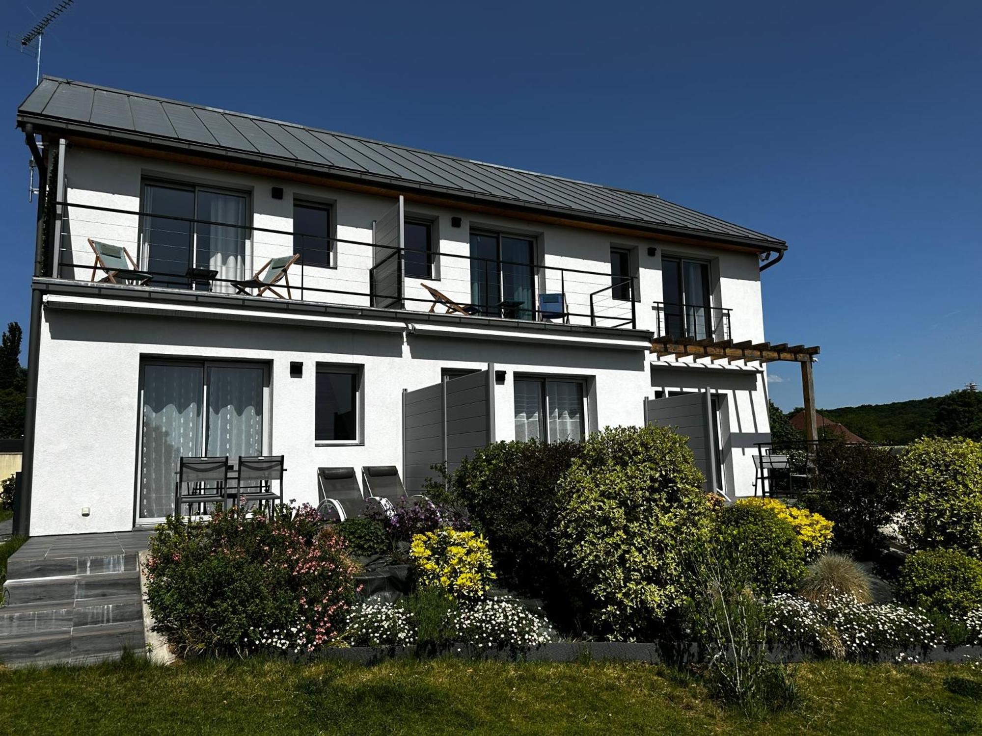 La Villa Perchee Calme, Sauna, Parking Prive Saint-Prix  Exterior photo